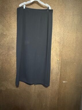 Women's Black Maxi Skirt - Sleek Everyday Essential